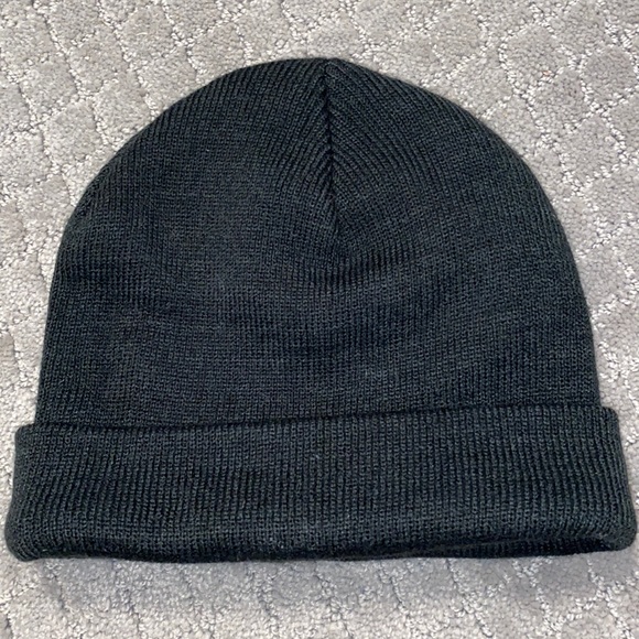 🦋4/$20 SALE - Boys O/S black beanie from target - Picture 1 of 1